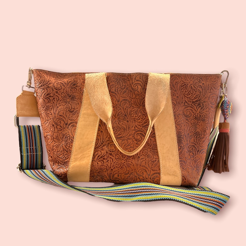 CONSUELA SALLY CARRY ALL & KEYCHAIN (GOOD CONDITION!)